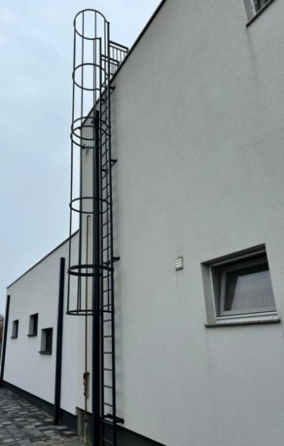 Scări de acces pe acoperiș